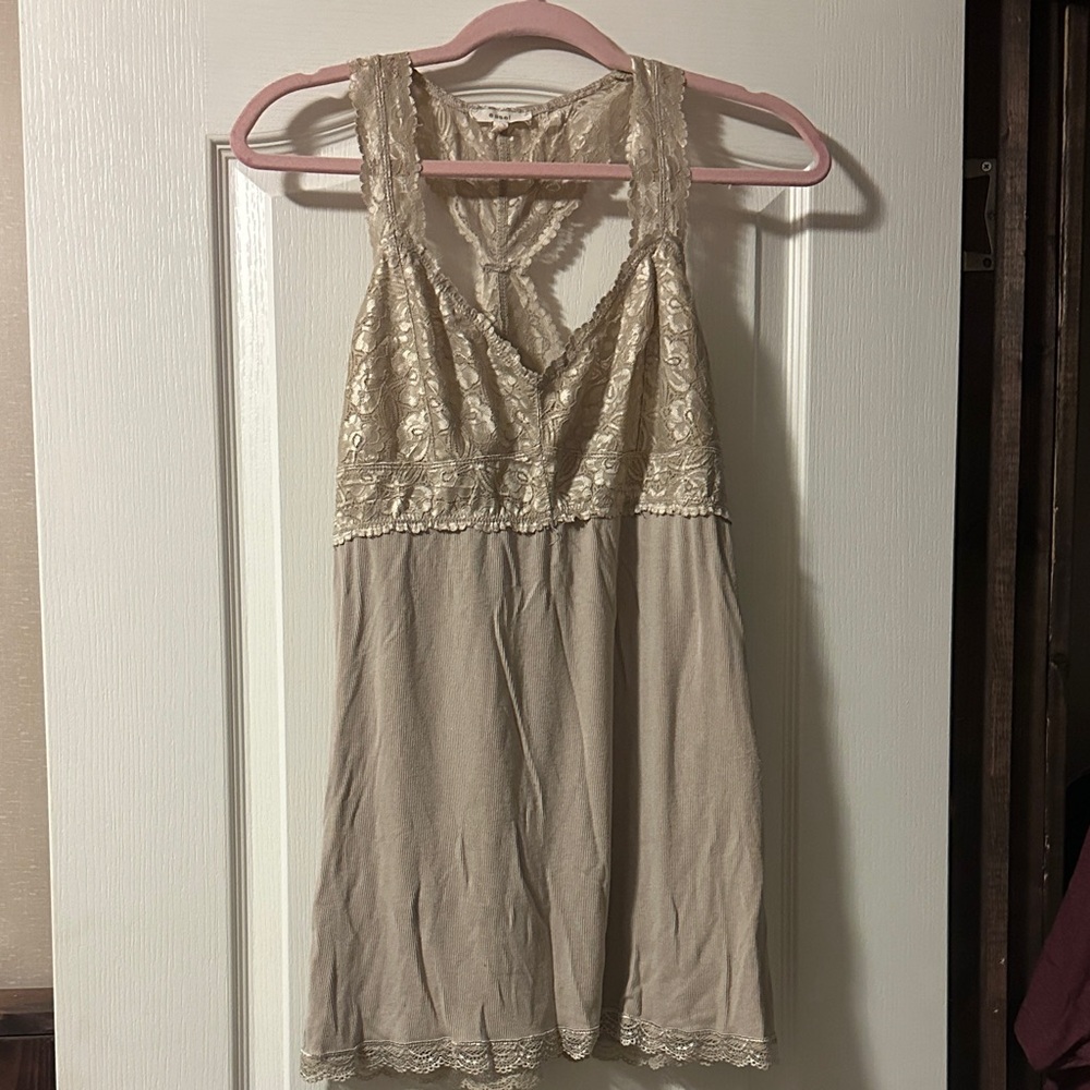 Easel Cream Lace Chemise